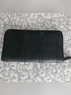 Kate & Alex Black Quilted Zip Wallet with Striped Lining